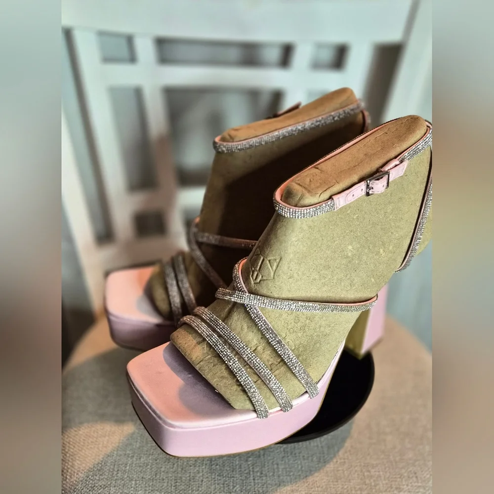 INC International Concepts step out